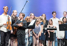 samen muziek maken in een orkest in Zutphen