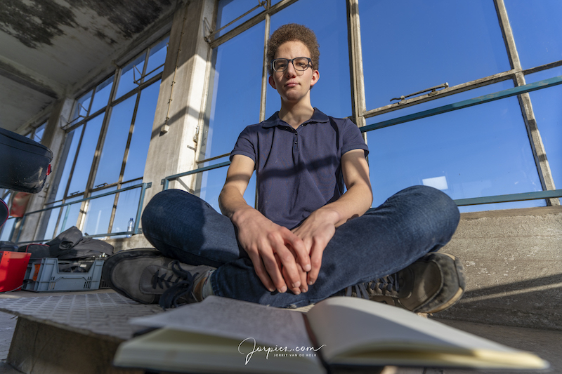 Jonge dichter bovenin de Oocon-silo Lochem